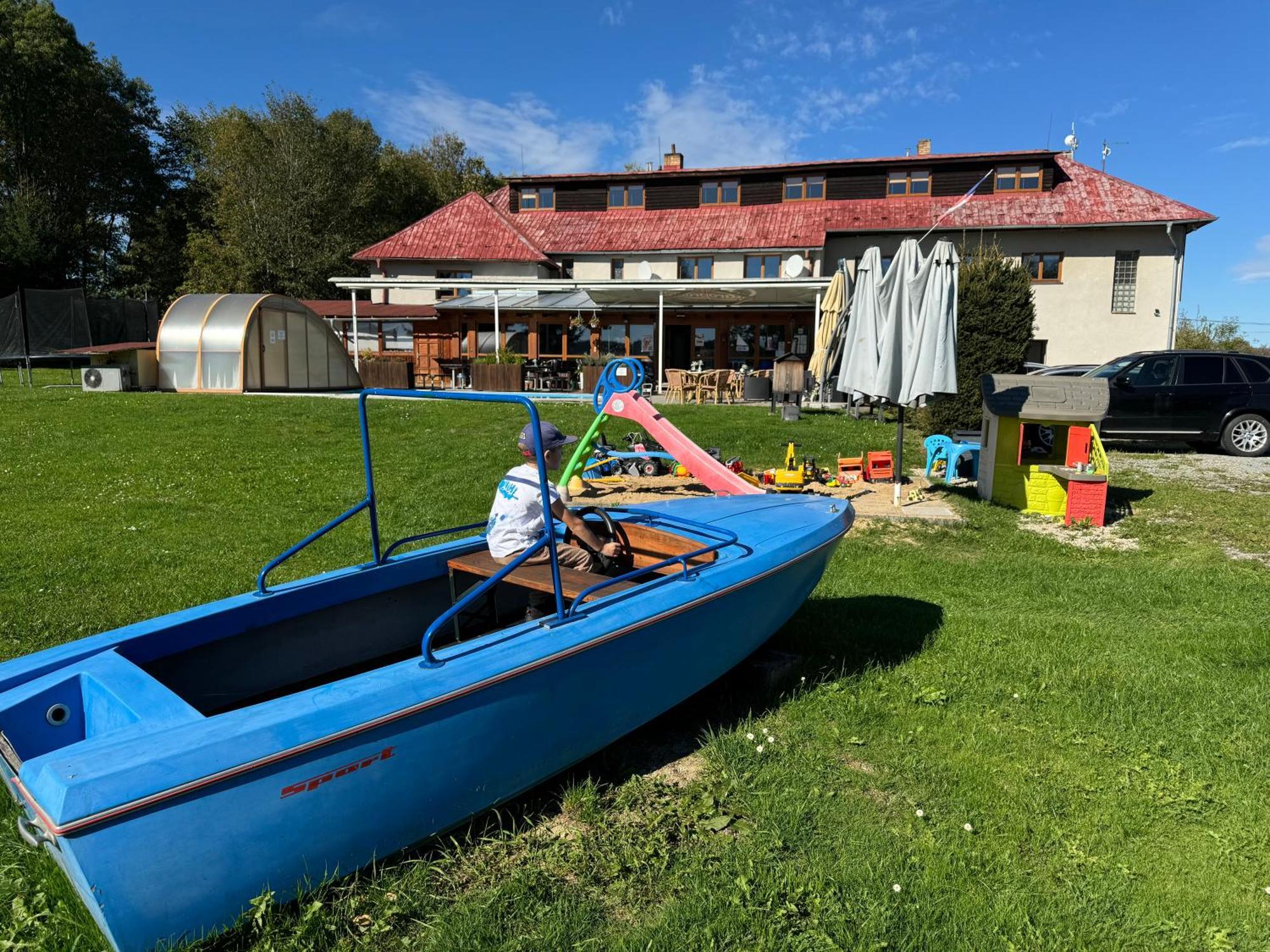 Hotel Penzion Axiom Frymburk nad Vltavou Exterior foto